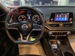 نيسان ألتيما